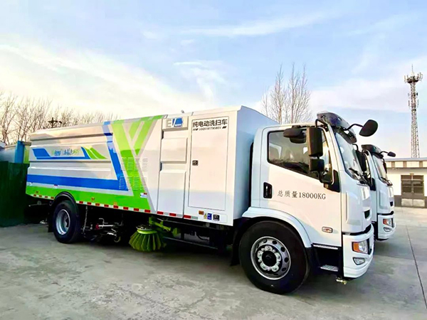 潔凈新天地 銀隆市政車進(jìn)駐臨沂