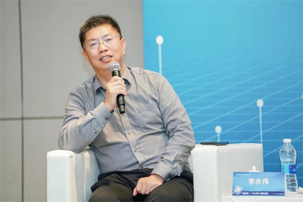 “Li+學社”高端對話：警惕全球化機遇下，鋰電企業的出海挑戰和技術迭代風險