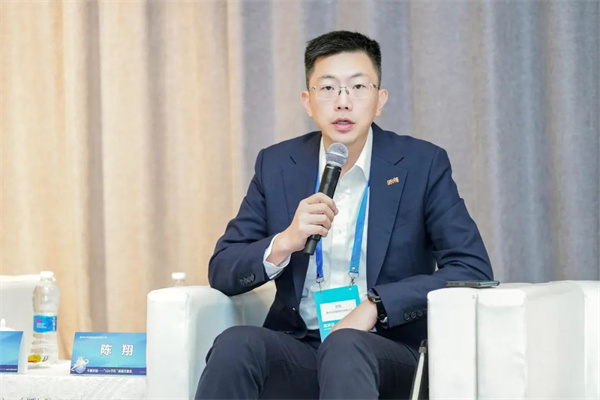 “Li+學社”高端對話：警惕全球化機遇下，鋰電企業的出海挑戰和技術迭代風險