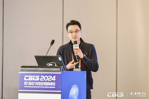 蘇州易來科得科技有限公司產(chǎn)品開發(fā)總監(jiān)黃華分享了《電芯智能自動(dòng)設(shè)計(jì)》