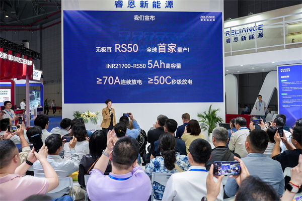 對(duì)話丨睿恩新能源創(chuàng)始人陳璇：探索極致，引領(lǐng)無(wú)極耳圓柱新標(biāo)準(zhǔn)