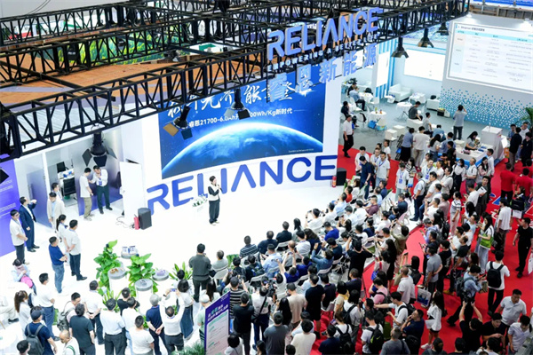 「極耳無界 能量登峰」發布會圓滿落幕：睿恩21700-6Ah電池全球首發，攜手蔡司共繪質量新篇章